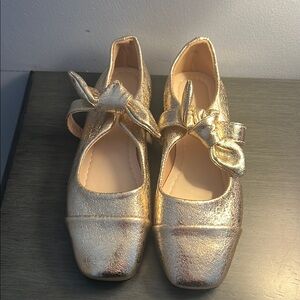 Gold Shoes with Bow